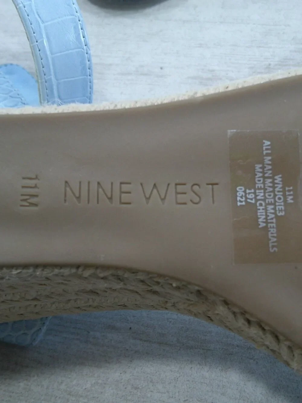 Nine West Baby Blue Croc Embossed Patent Joie Espadrille Wedge Heel Size 11 M
